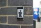 Taiteilija ripustaa väärennetyt iPhonet protestoimaan Foxxconin itsemurhia vastaan