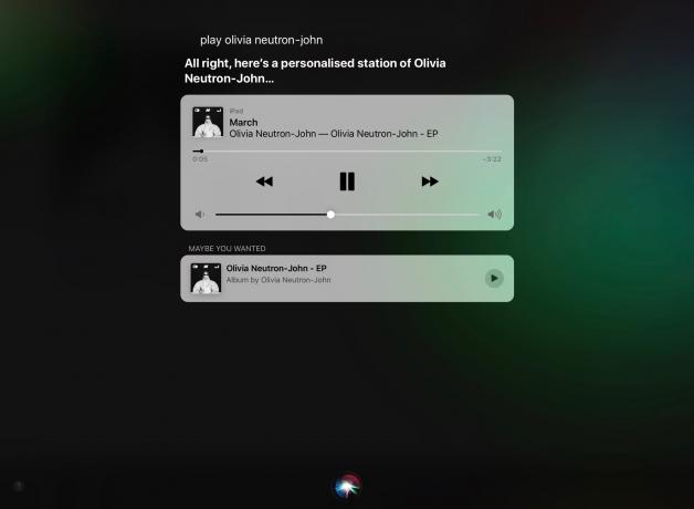 Siri пуска вашата музика и дори предлага алтернативи.