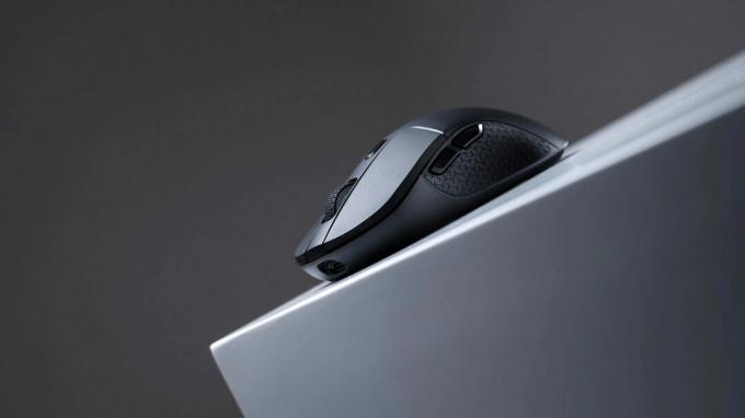 Keychroni uus M3 juhtmevaba hiir kaalub vaid 79 grammi.