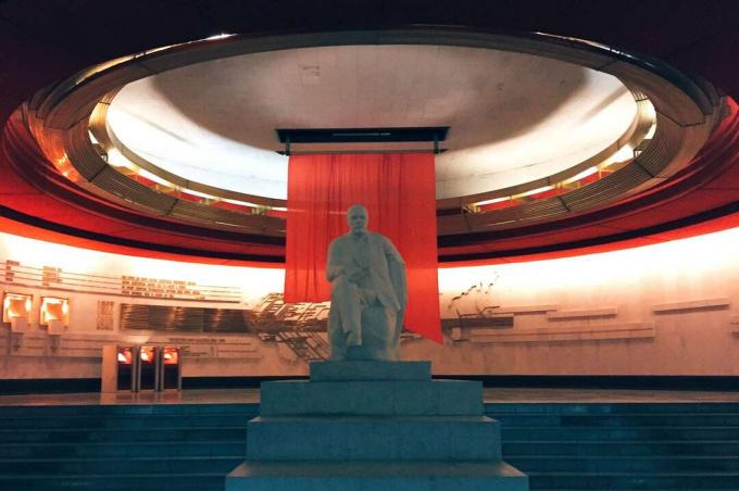 Lenin Müzesi'ne giriş