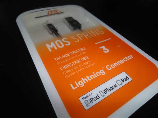 mos-spring-lightning-cable-1