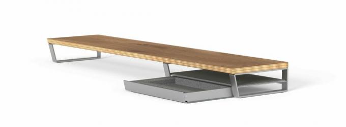 O sistema Desk Shelf do HumanCentric obtém sua aparência sofisticada do folheado de madeira de nogueira preta e detalhes em alumínio anodizado.