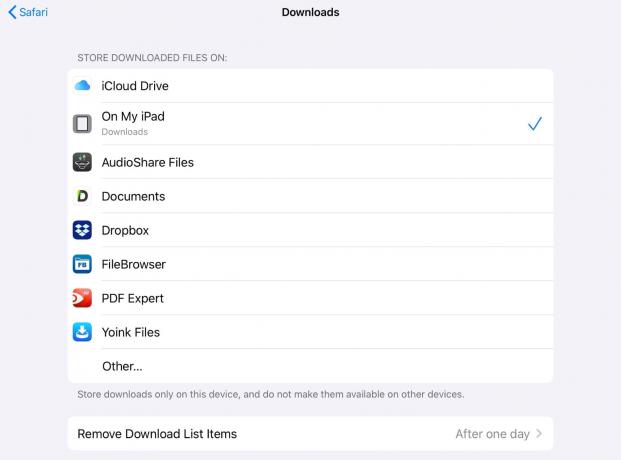 Выберите здесь папку загрузки Safari для iOS 13.
