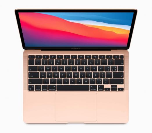 M1 MacBook Air aukso spalvos