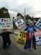 Fanoušci Apple se spojili a protestovali proti protestu Westboro Church v Cupertinu [Foto]