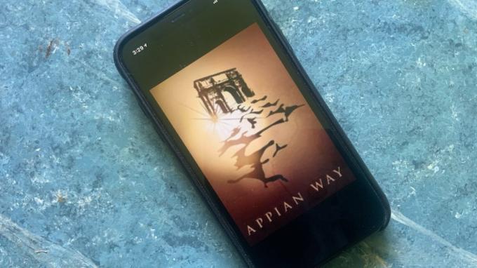 חברת ההפקות Appian Way של ליאונרדו דיקפריו התחברה עם אפל.