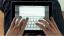 Herprogrammeerbare magnetische vloeistoffen kunnen u de toetsen op het virtuele toetsenbord van uw iPad laten voelen