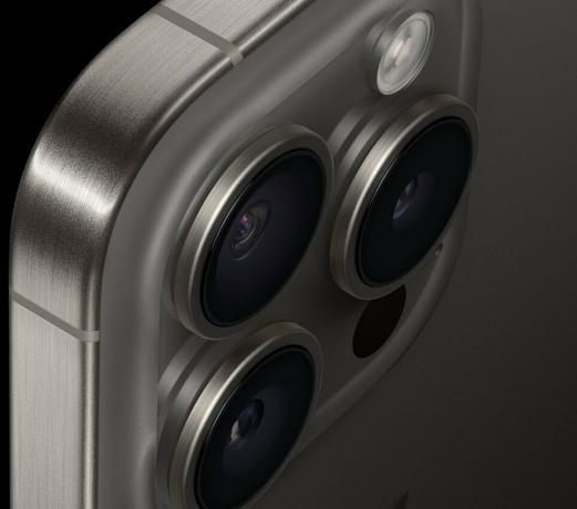 As atualizações de câmera dos modelos Pro receberam muitos elogios – especialmente o zoom 5x do Pro Max.