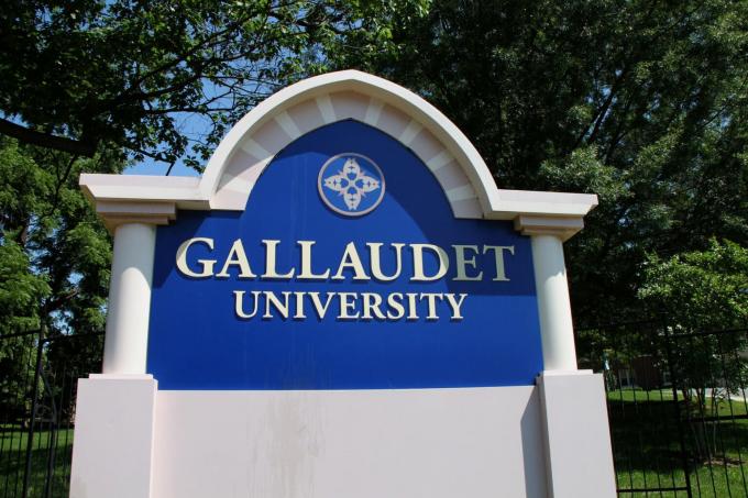Gallaudet universiteto ženklas