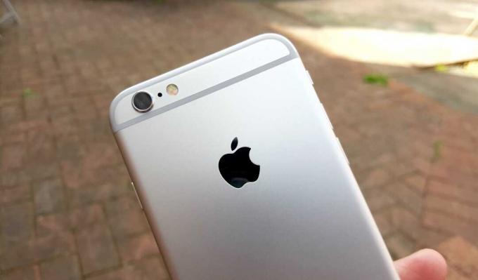 iPhone 6s-l on uus 12-megapiksline kaamera.