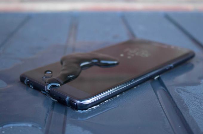 Galaxy Note 7 Wasser nass