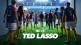 Navijači se veselite! Ted Lasso se vrača v 3. sezoni 15. marca.