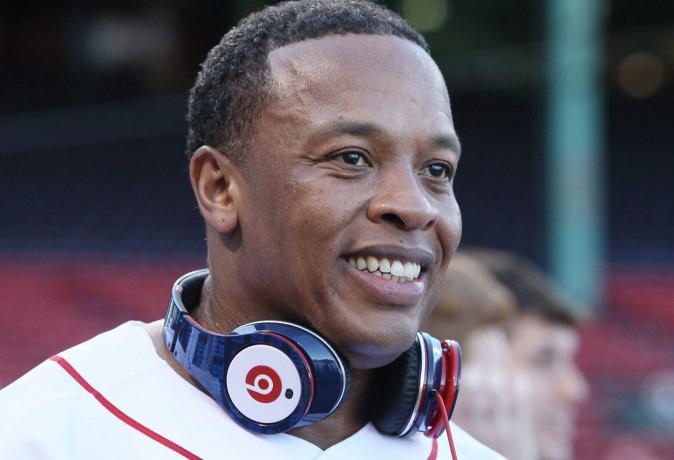 Enligt N.W.A. skulle Beats -affären göra Dr. Dre till en Apple -anställd med en attityd