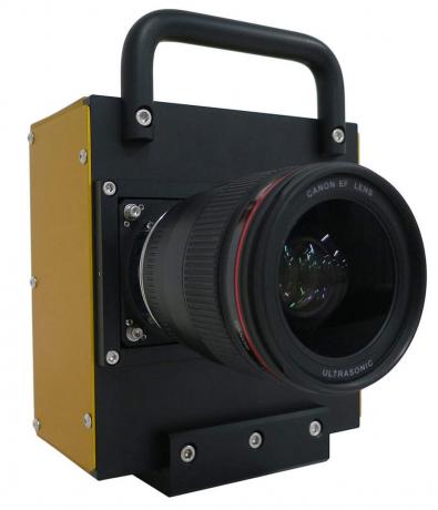 Immagine della fotocamera prototipo utilizzata da Canon per appoggiare un sensore da 250 MP.
