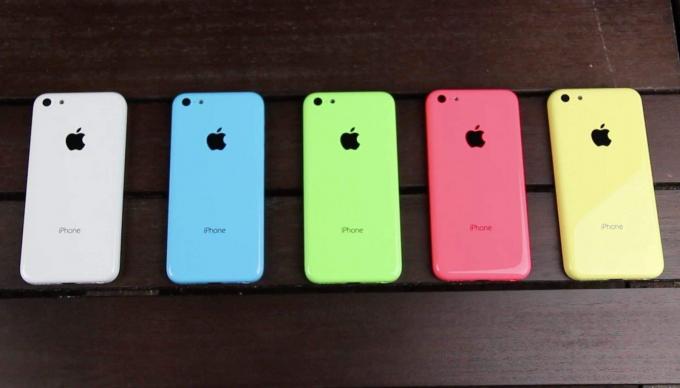 iPhone 5C -värit iCrackUriDevicen kautta