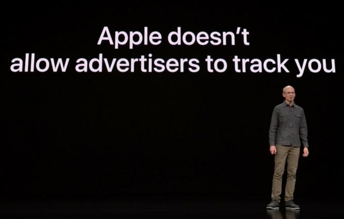 როჯერ როსნერი, Apple– ის ვიცე -პრეზიდენტი პროგრამებში, საუბრობს Apple News+ - ის კონფიდენციალურობის მახასიათებლებზე.