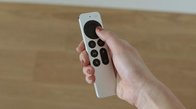 De nieuwe Siri Remote wordt geleverd met spannende nieuwe invoeropties, zoals een jogwiel.