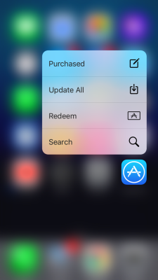 „Apple“ naujo „iOS 9.3“ atnaujinimo pavyzdys veikiant.