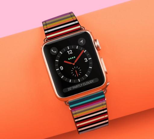 Vai a strisce! Questo cinturino per Apple Watch in pelle saffiano di Casetify è senza tempo e chic, perfetto per aggiungere un tocco di eleganza a un look quotidiano.