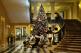 Божићна дрвца Цларидгеа Јони Иве морала је пратити