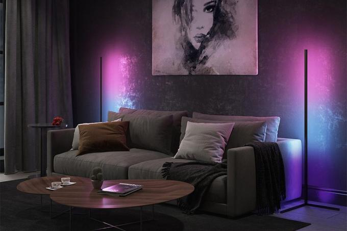 이 멋진 LED 코너 램프로 당신의 방에 색조-맨 터치를 부여하십시오.