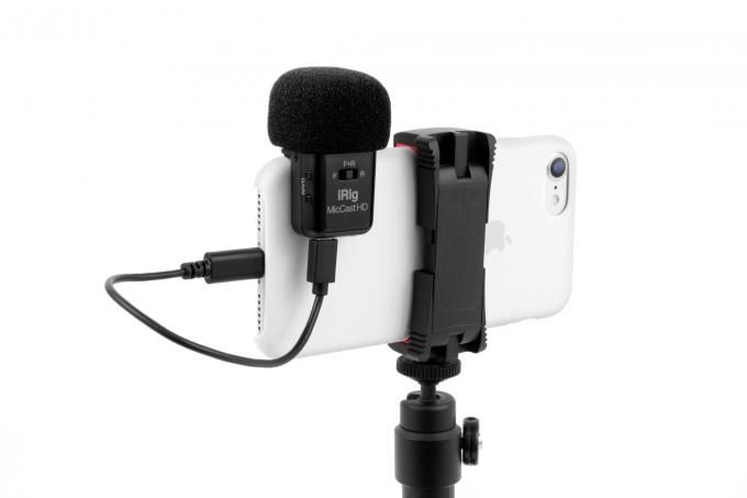 iRig Mic Cast HD är en snap-on mikrofon av hög kvalitet.
