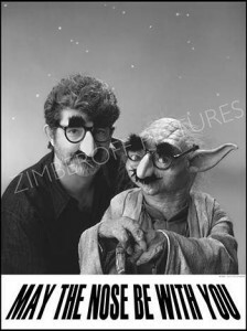 George Lucas & Yoda als Groucho. Foto von Tom Zimberoff.