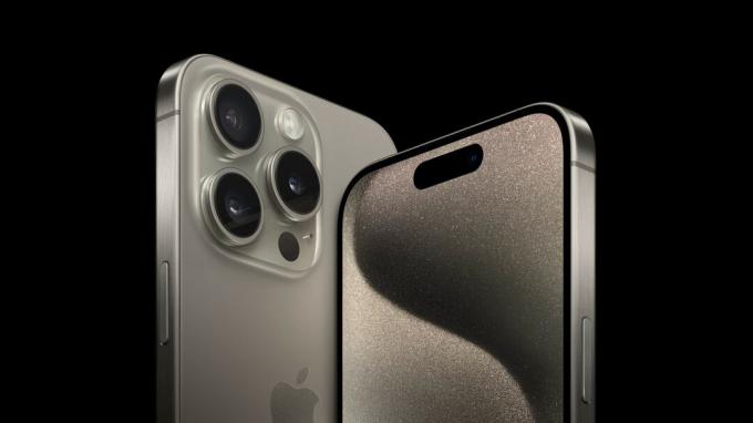 Die iPhone 15 Pro-Modelle verfügen über ein robustes und leichtes neues Titandesign.