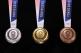 В Токио представили олимпийские медали 2020 года, сделанные из переработанных телефонов