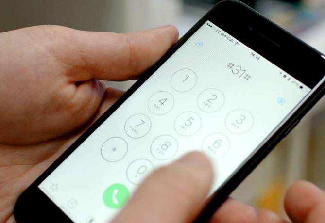Hit # 31 # før din iPhone ringer for at holde dit nummer privat.