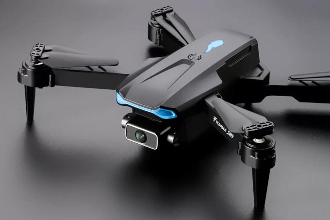 Tento startovací dron s rozlišením 4K HD má dosah 330 stop a stojí pouhých 89,99 $.