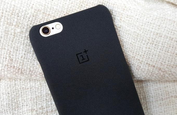 oneplus-launch-a-new-case-for-iphone-image-cultofandroidcomwp-contentuploads2015122015-12-01-112229-jpg