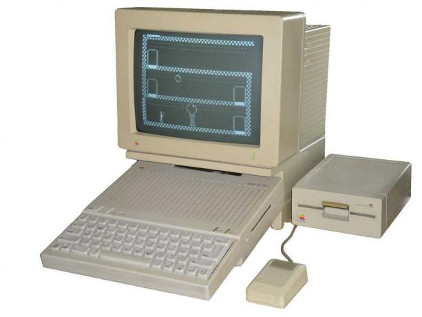 Apple IIc Plus bol šiestym a posledným modelom v rade Apple II.