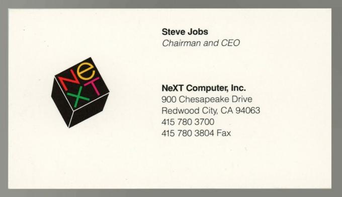 Steve Jobs'un NeXT kartviziti, 10 Mayıs'taki müzayedede 3.076 dolar getirdi.