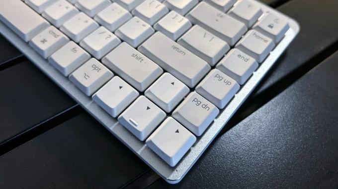 Клавиатура Logitech MX Mechanical Mini за Mac