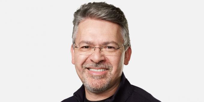 Rencontrez le nouveau patron de Siri, John Giannandrea.