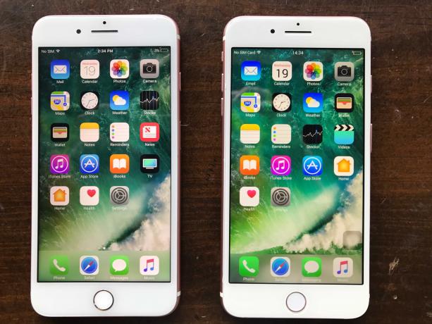 Voitko tunnistaa iPhonen kloonin? (Fake on oikealla.)