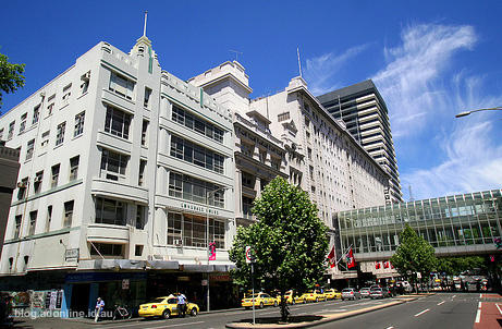 Najwspanialszy przykład art deco w Melbourne, Lonsdale House, idzie pod burzę, by zrobić miejsce dla nowego sklepu Apple. Więcej informacji na http://blog.adonline.id.au/lonsdale-house/