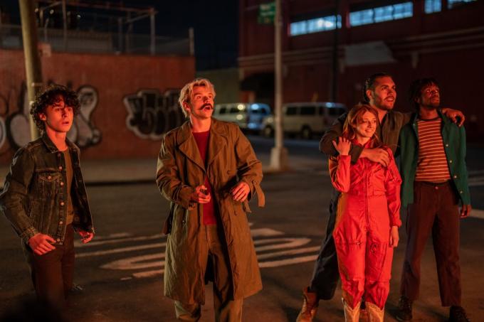 Jakso 3. Wyatt Oleff, Max Milner ja Alexandra Doke elokuvassa City on Fire, ensi-iltansa 12. toukokuuta 2023 Apple TV+:ssa.