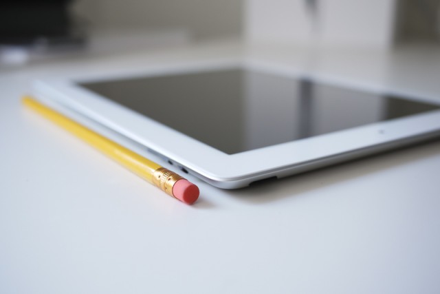 blyant mot iPad 2