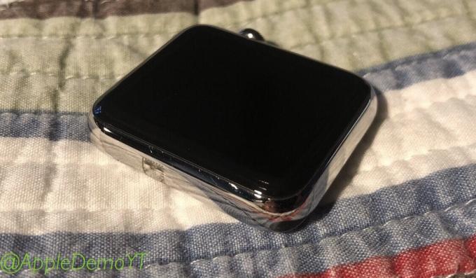 Apple Watchin prototyyppi naamioitu iPod nanoksi